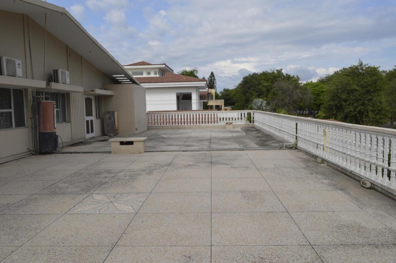 New Shelton Guest House Islamabad Luaran gambar