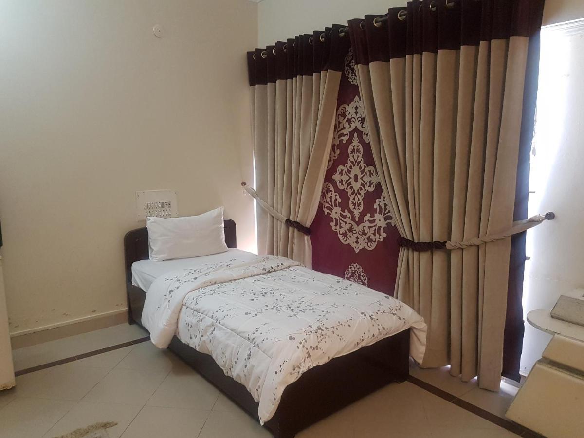 New Shelton Guest House Islamabad Luaran gambar