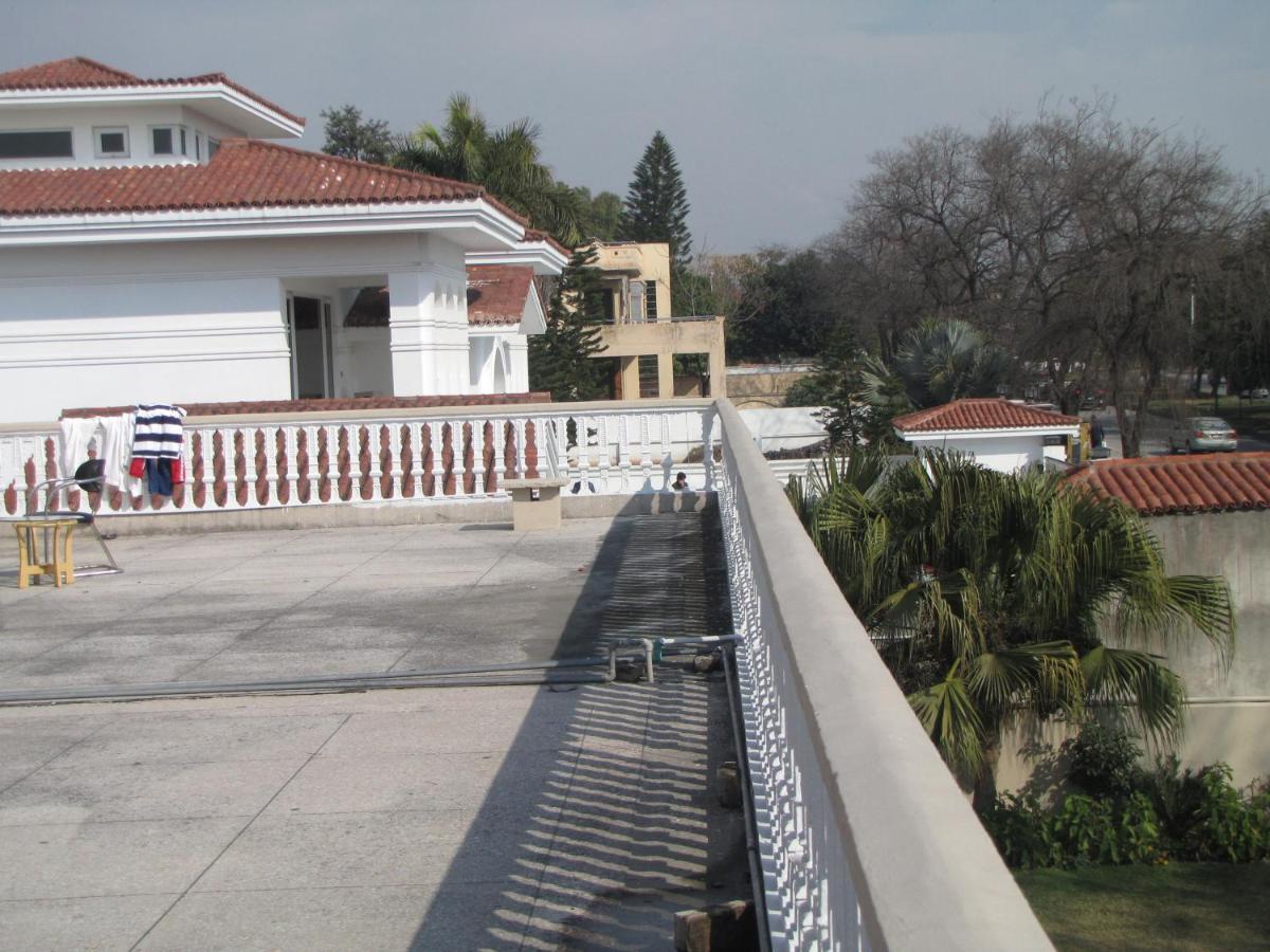 New Shelton Guest House Islamabad Luaran gambar